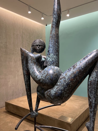 Mujer sobre bici