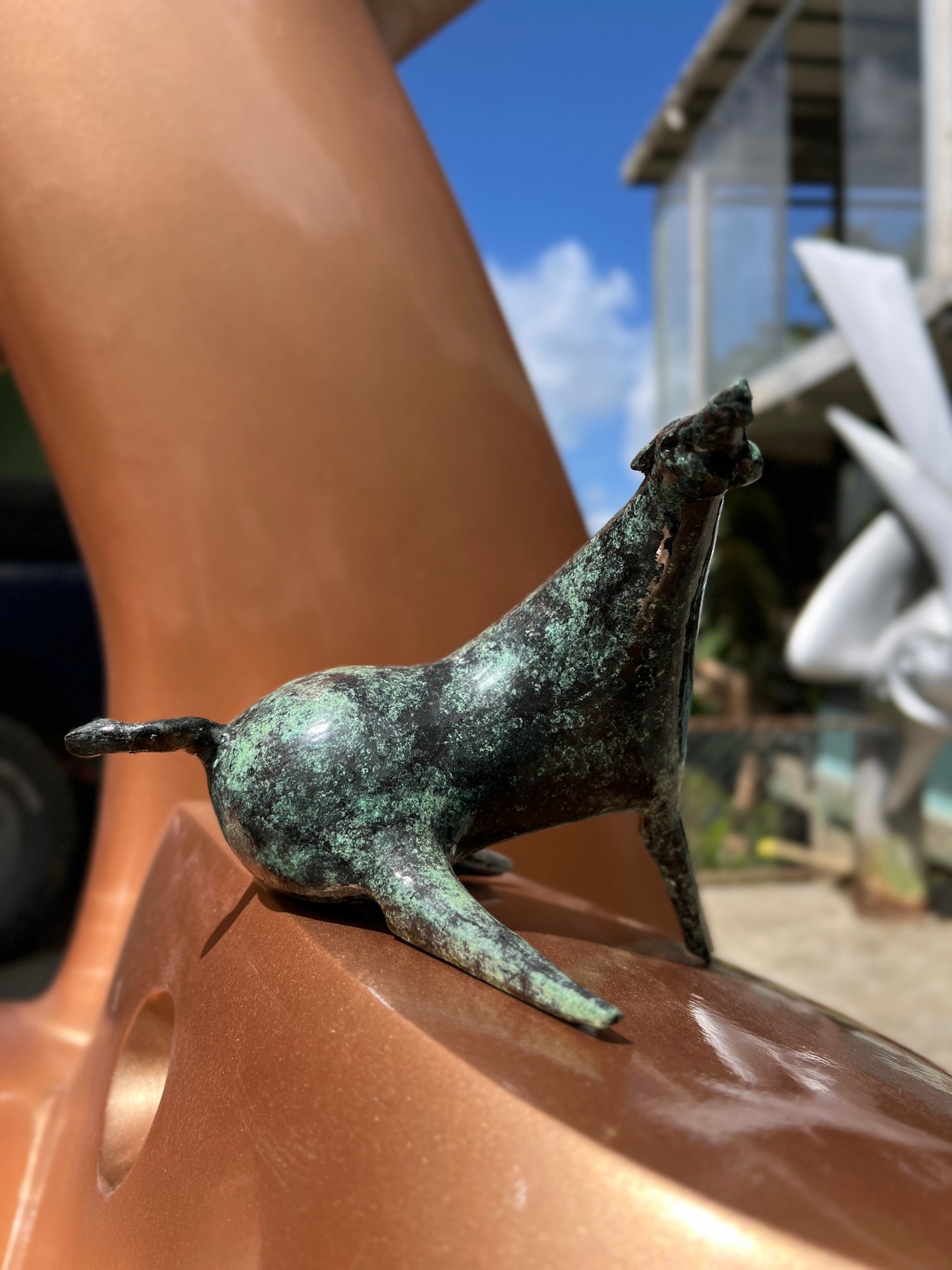 Caballo sentado
